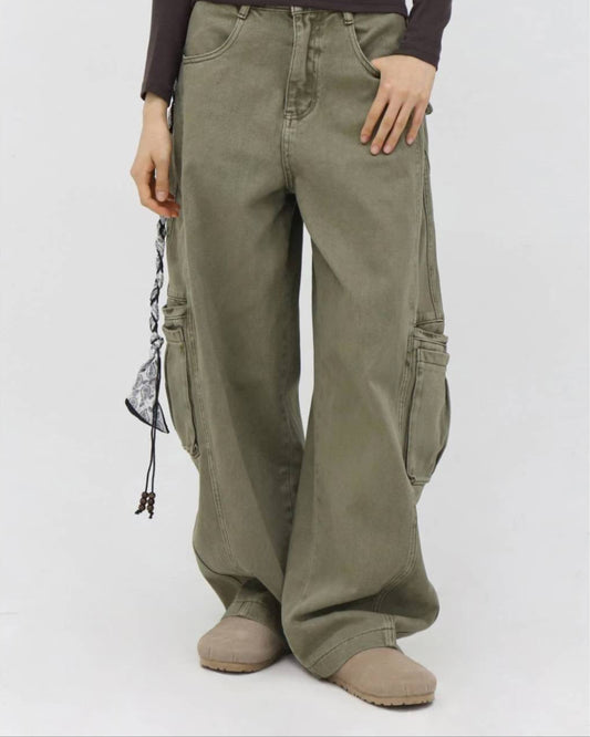 B146 Pocket Cargo Pants