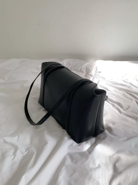 G103 Amélie Barrel Bag