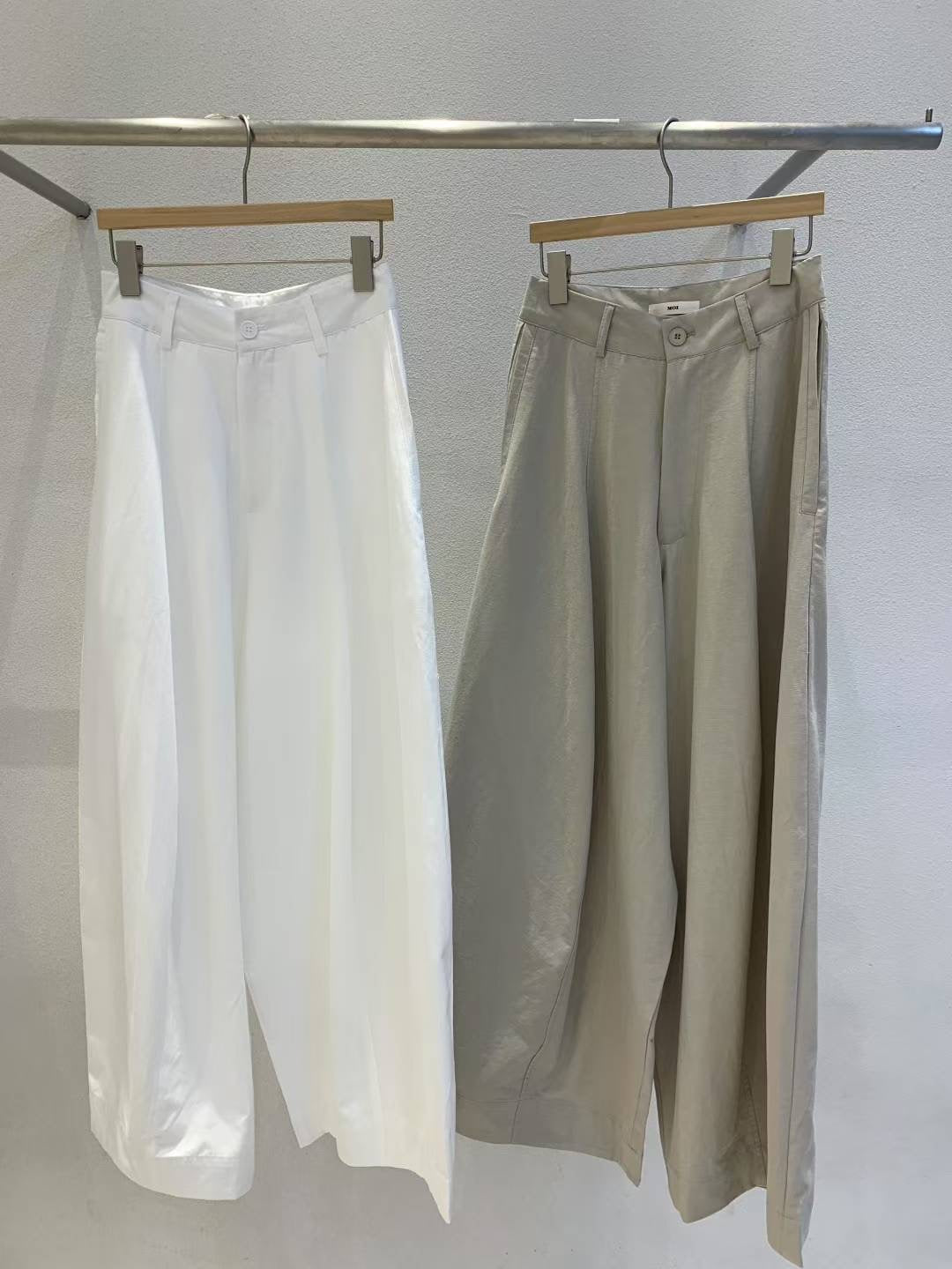 B142 Linen Balloon Pants