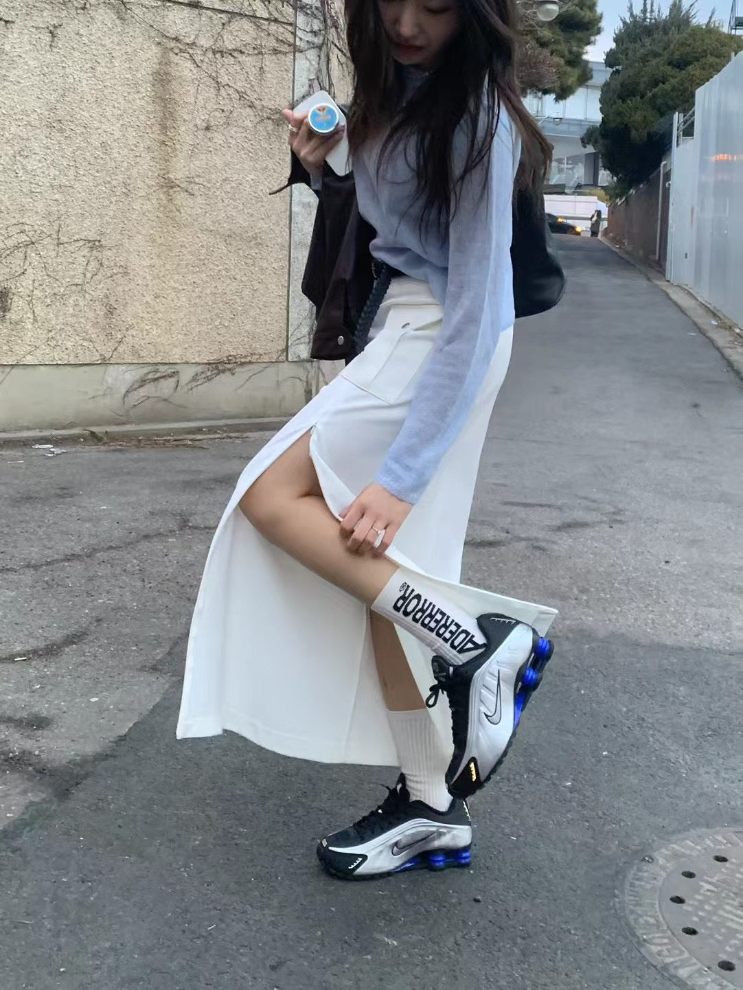 B131 Pocket Chic Slit Skirt