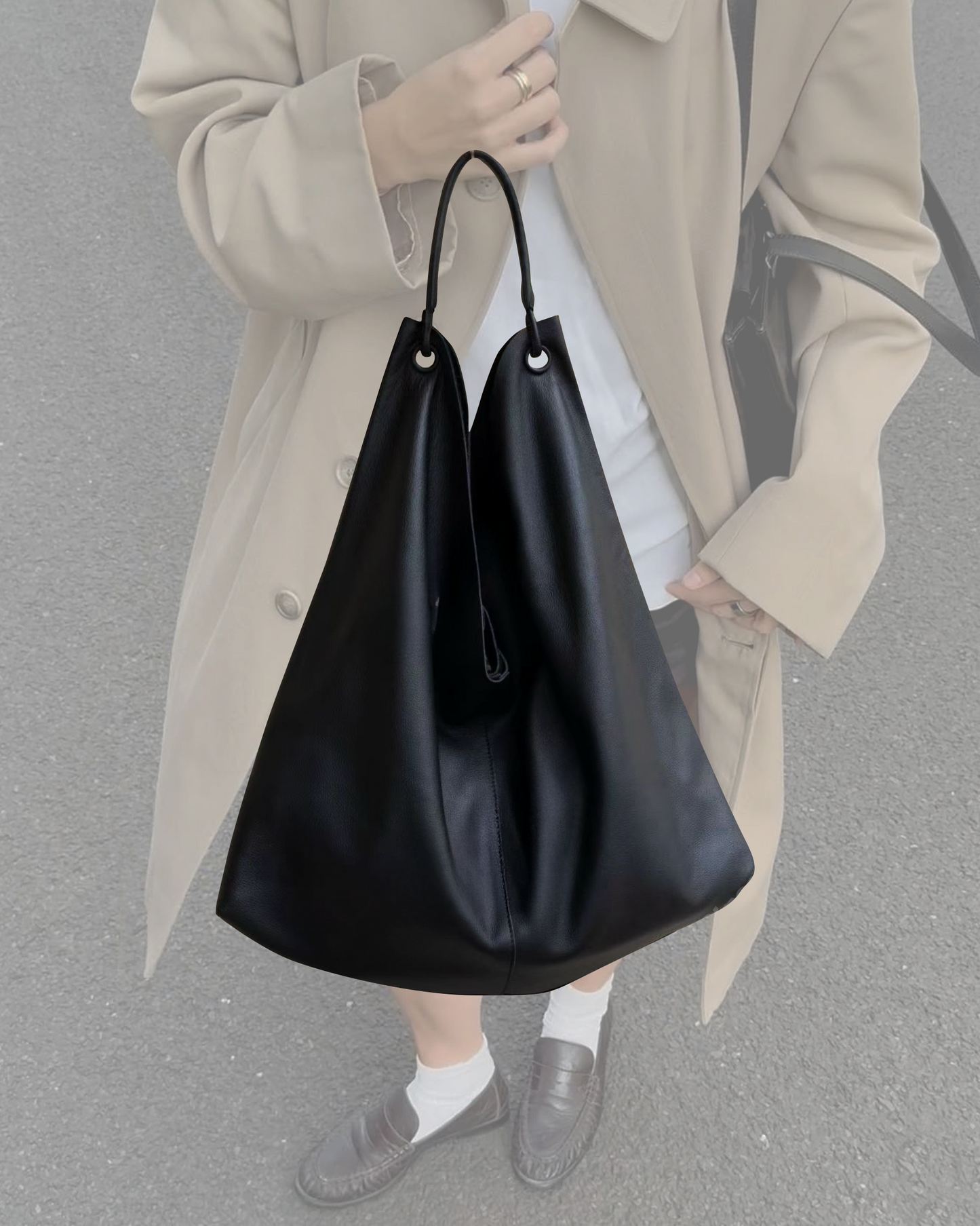 G105 Sculpt Triangle Large Bag