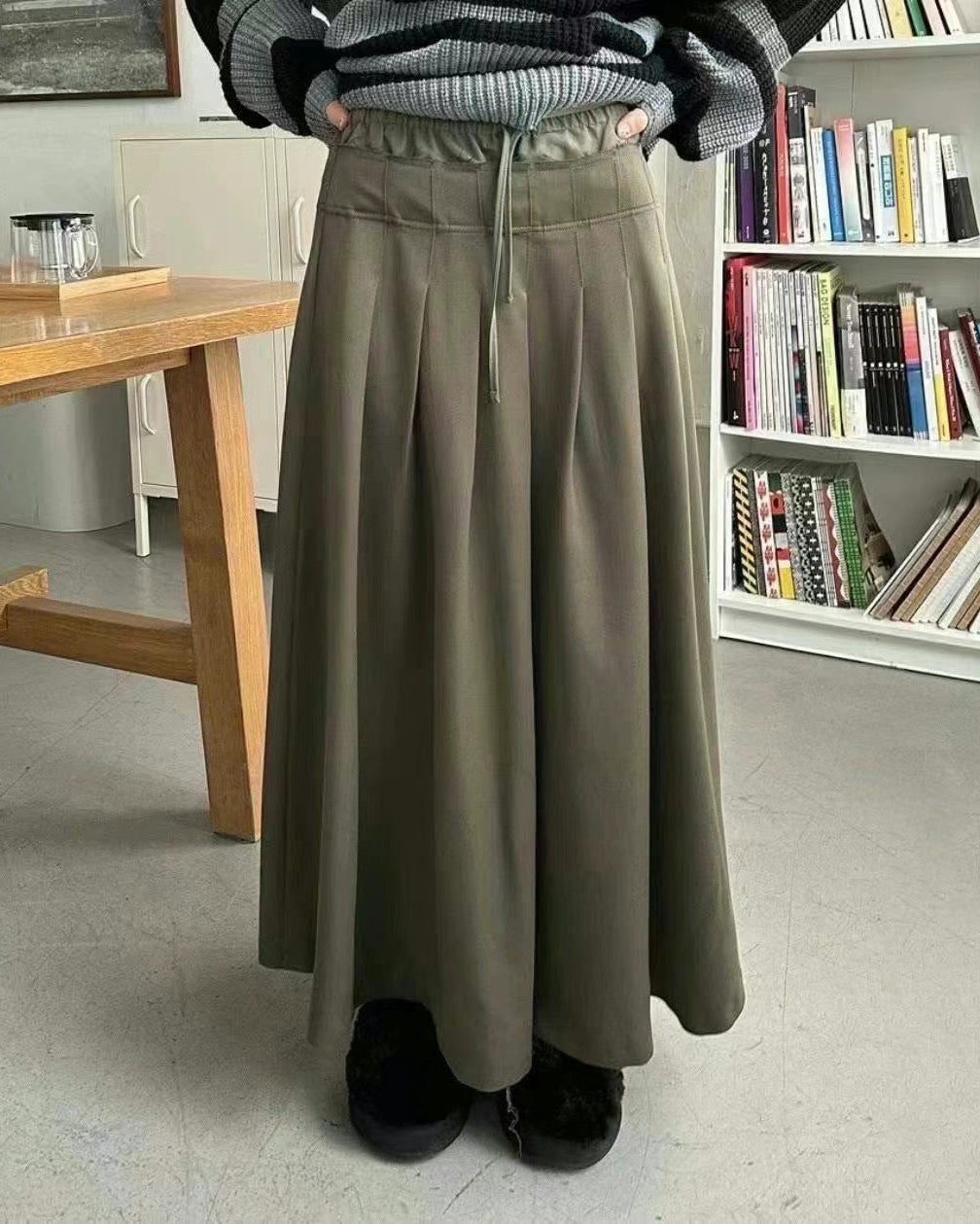 B121 Forest Flow Midi Skirt