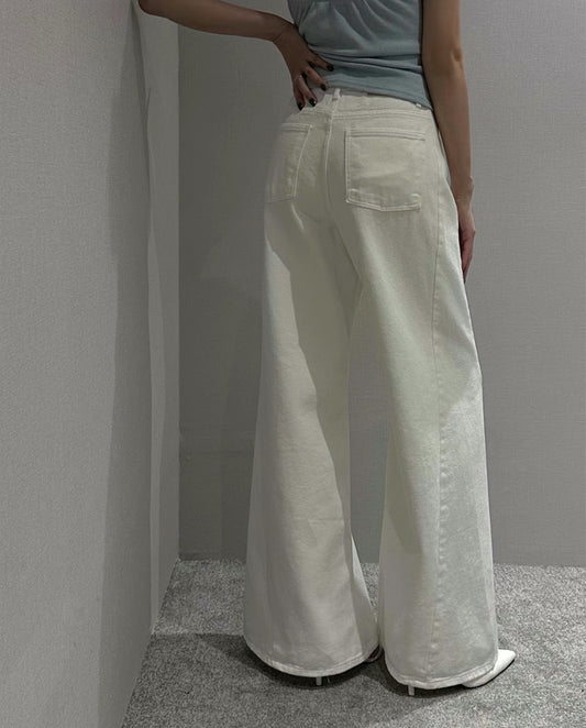B113 Super Wide Leg Jeans