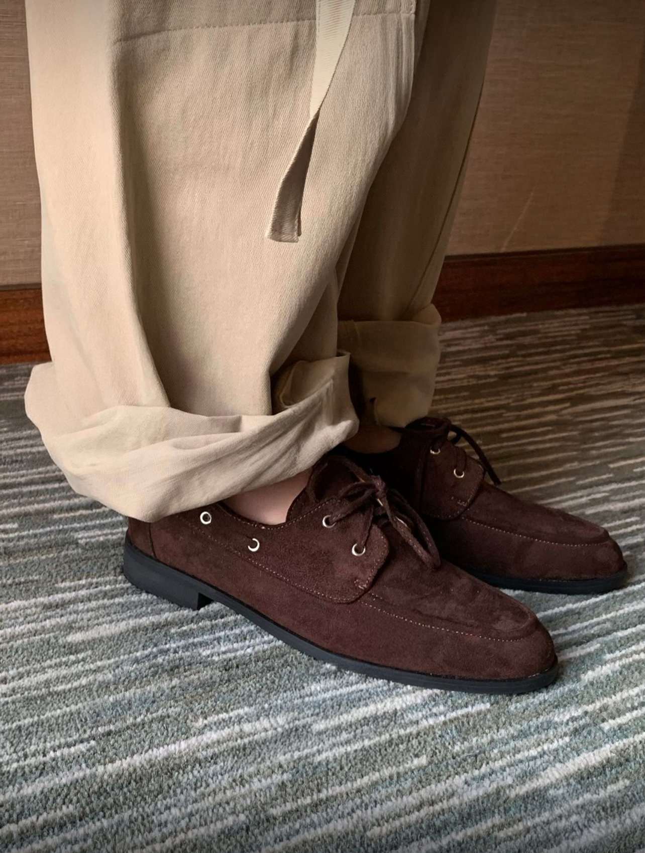F117 Suede Stroll Loafers