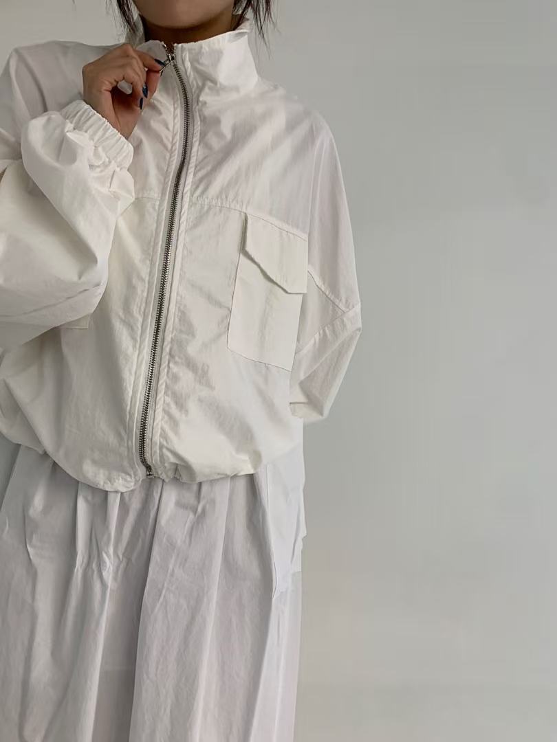 U143 Motion Windbreaker
