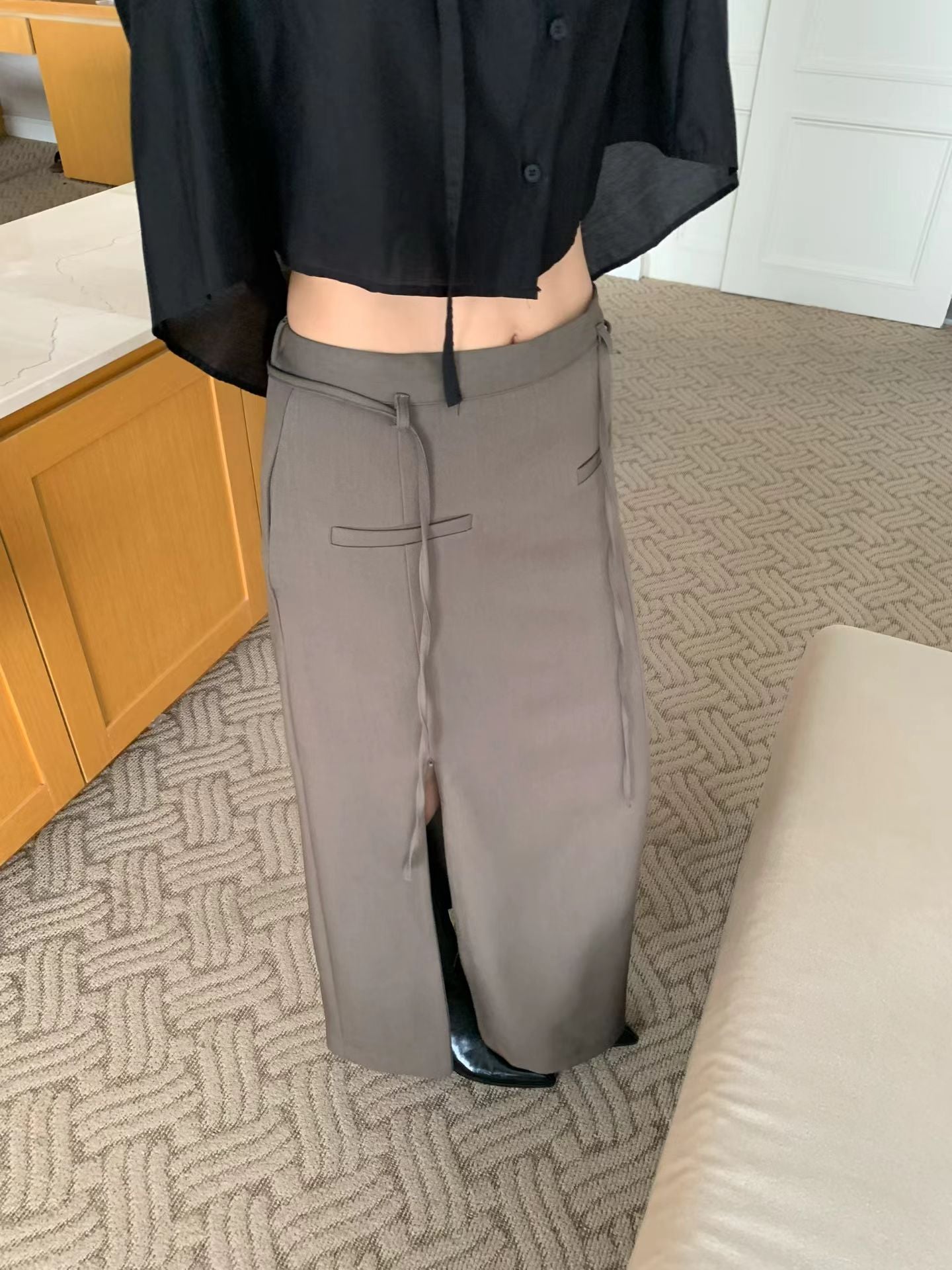 B158 Side Theory Skirt (Display)