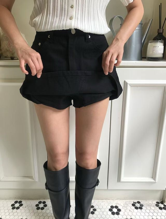 B175 Clean Cut Skort