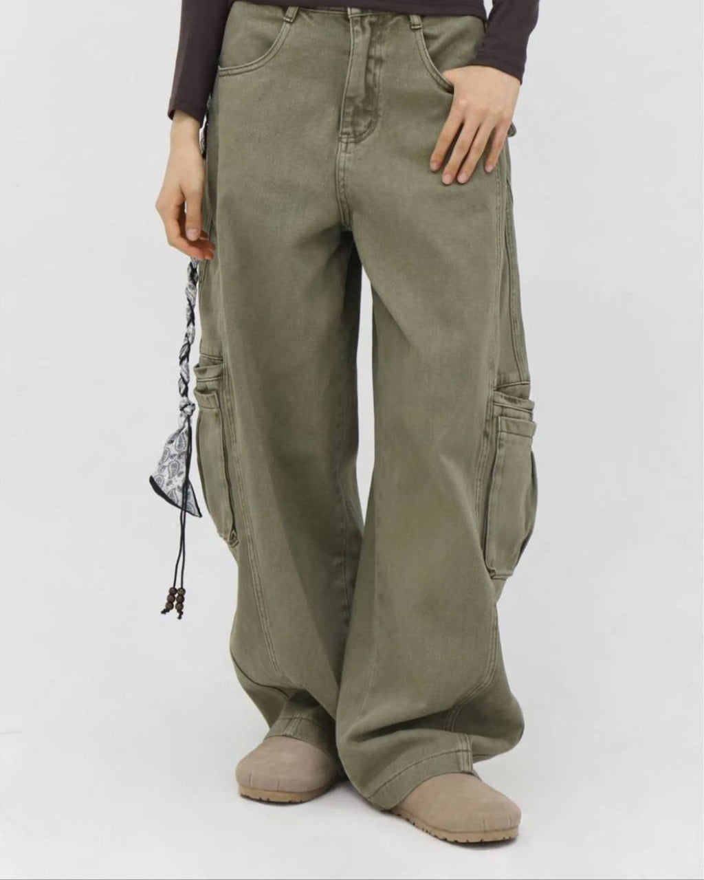 B146 Pocket Cargo Pants
