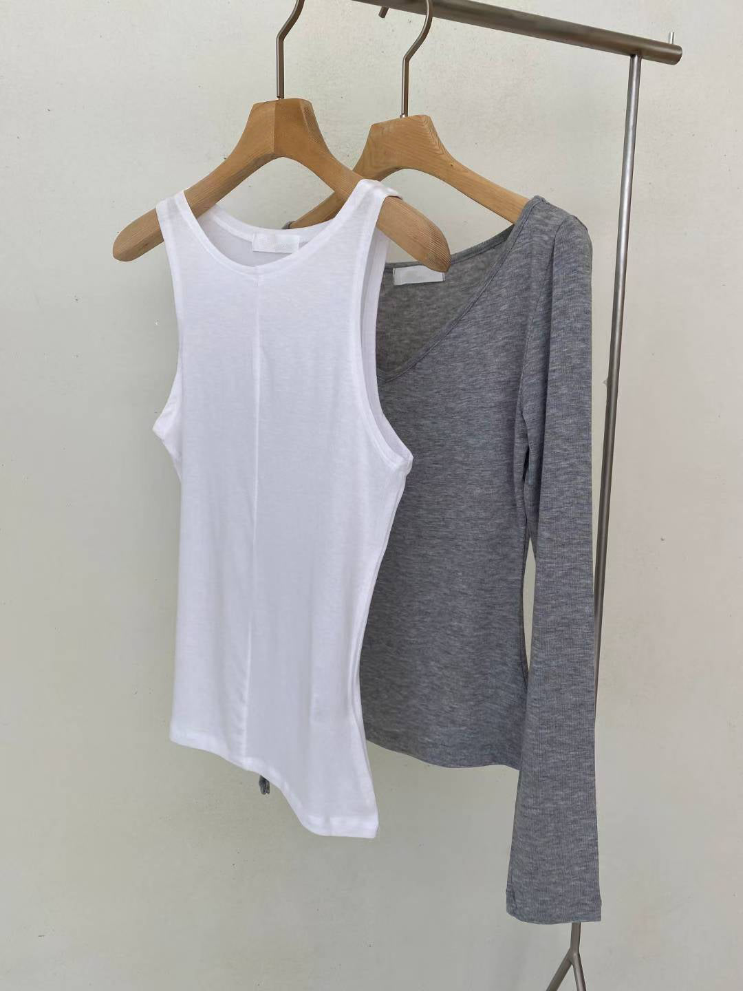 T163 Soft Layer Trick Tee