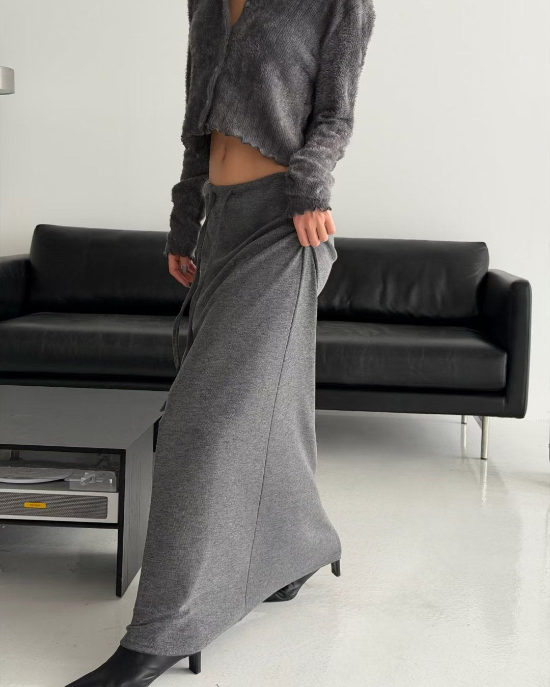 B167 Muted Form Skirt