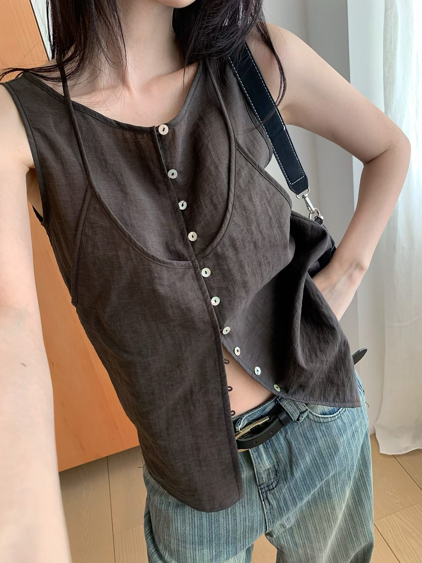 T211 Shell Button Top