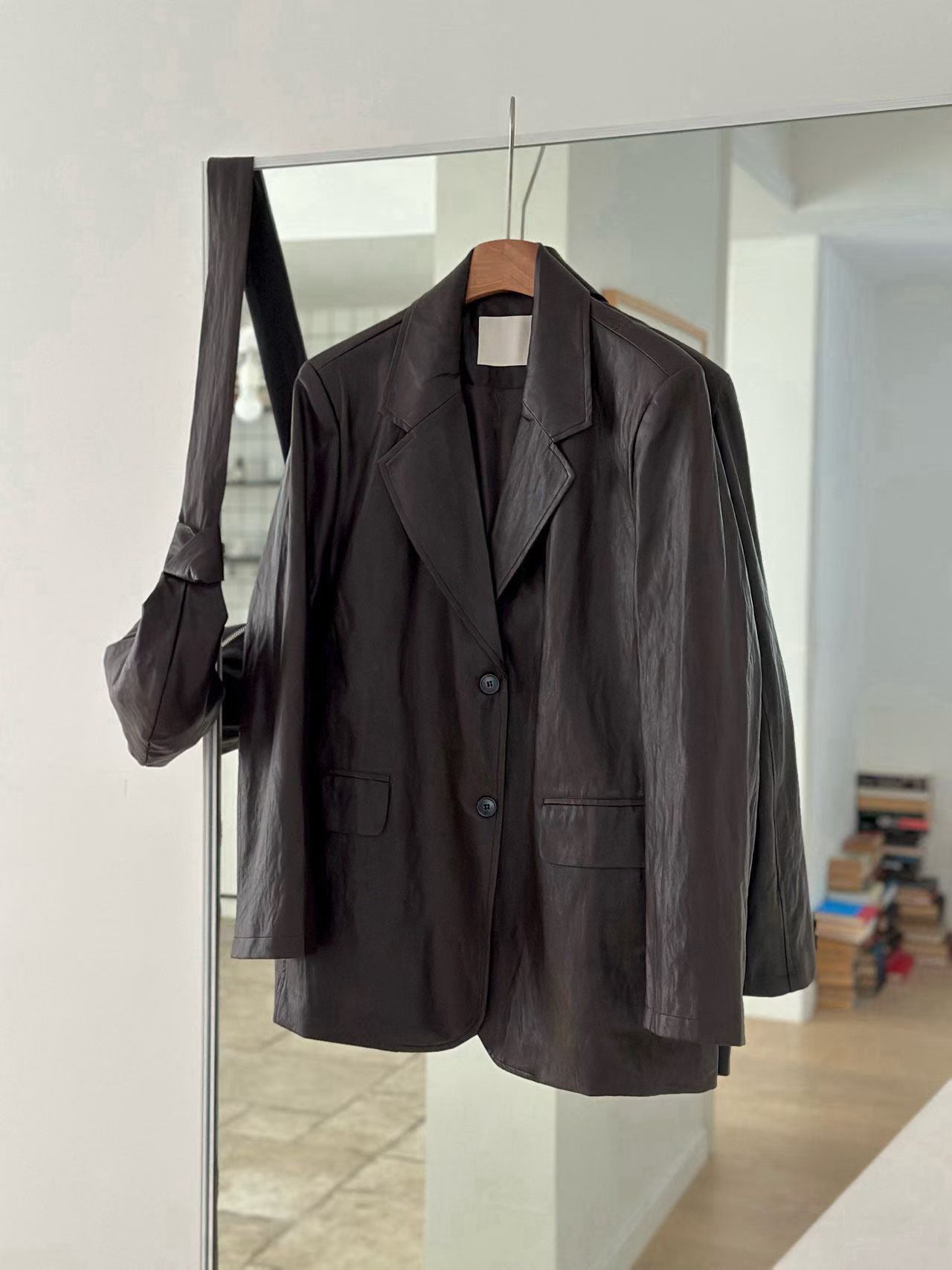 U124 Echo Faux Leather Blazer