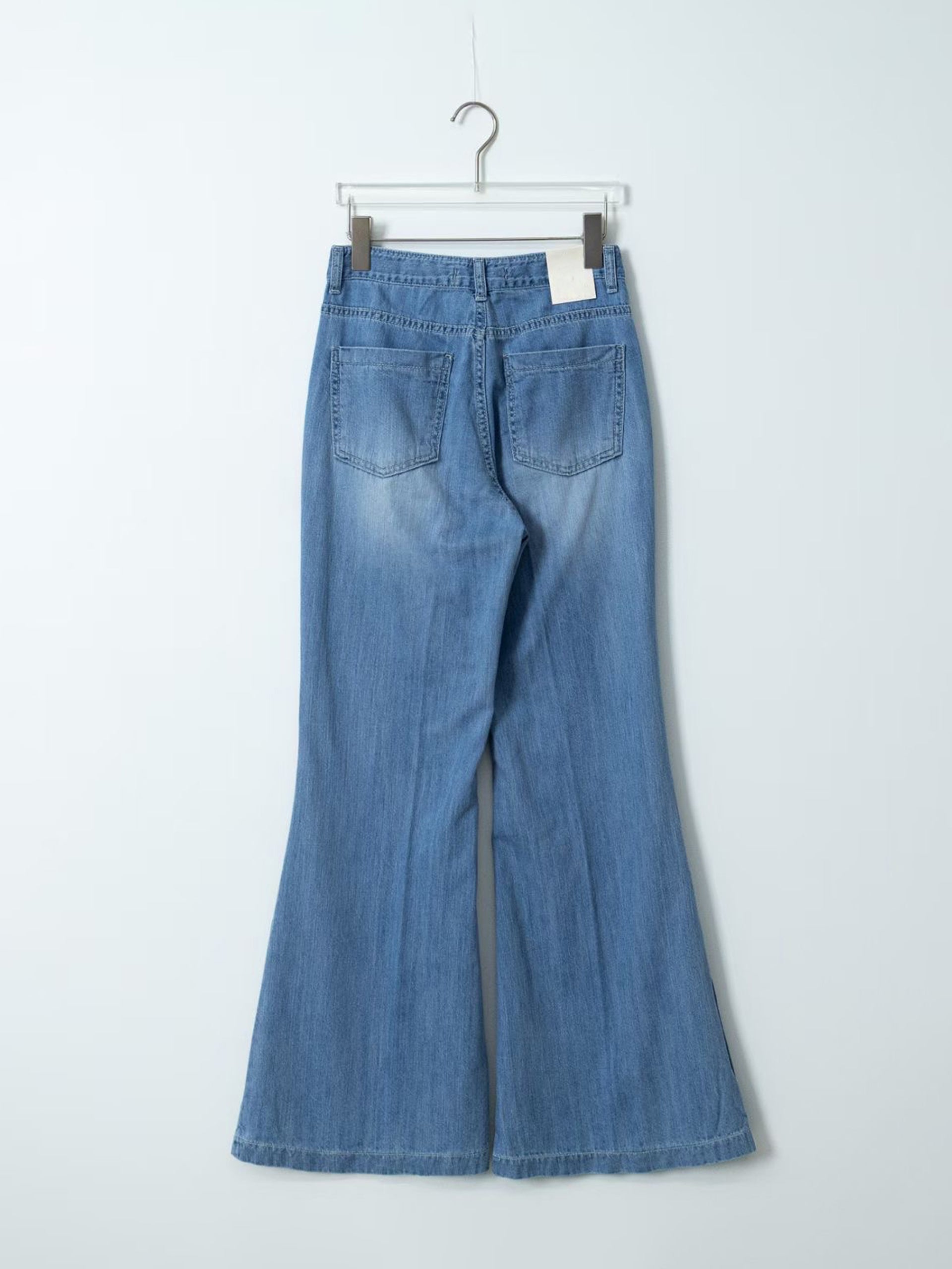 B189 Cool Flare Jeans
