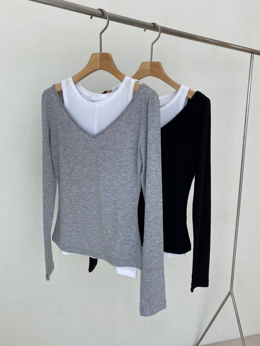 T163 Soft Layer Trick Tee