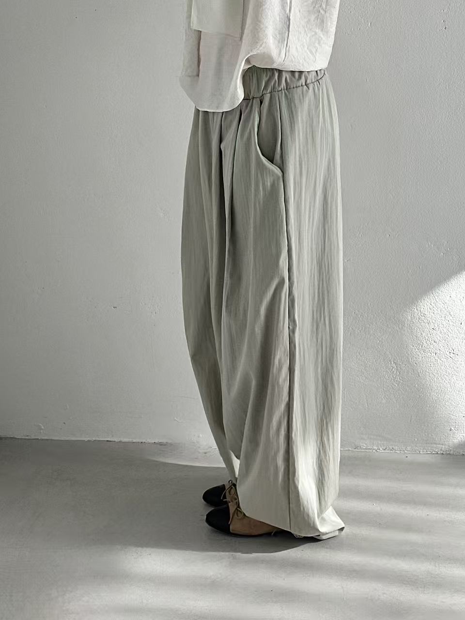 B202 Breeze Form Pants