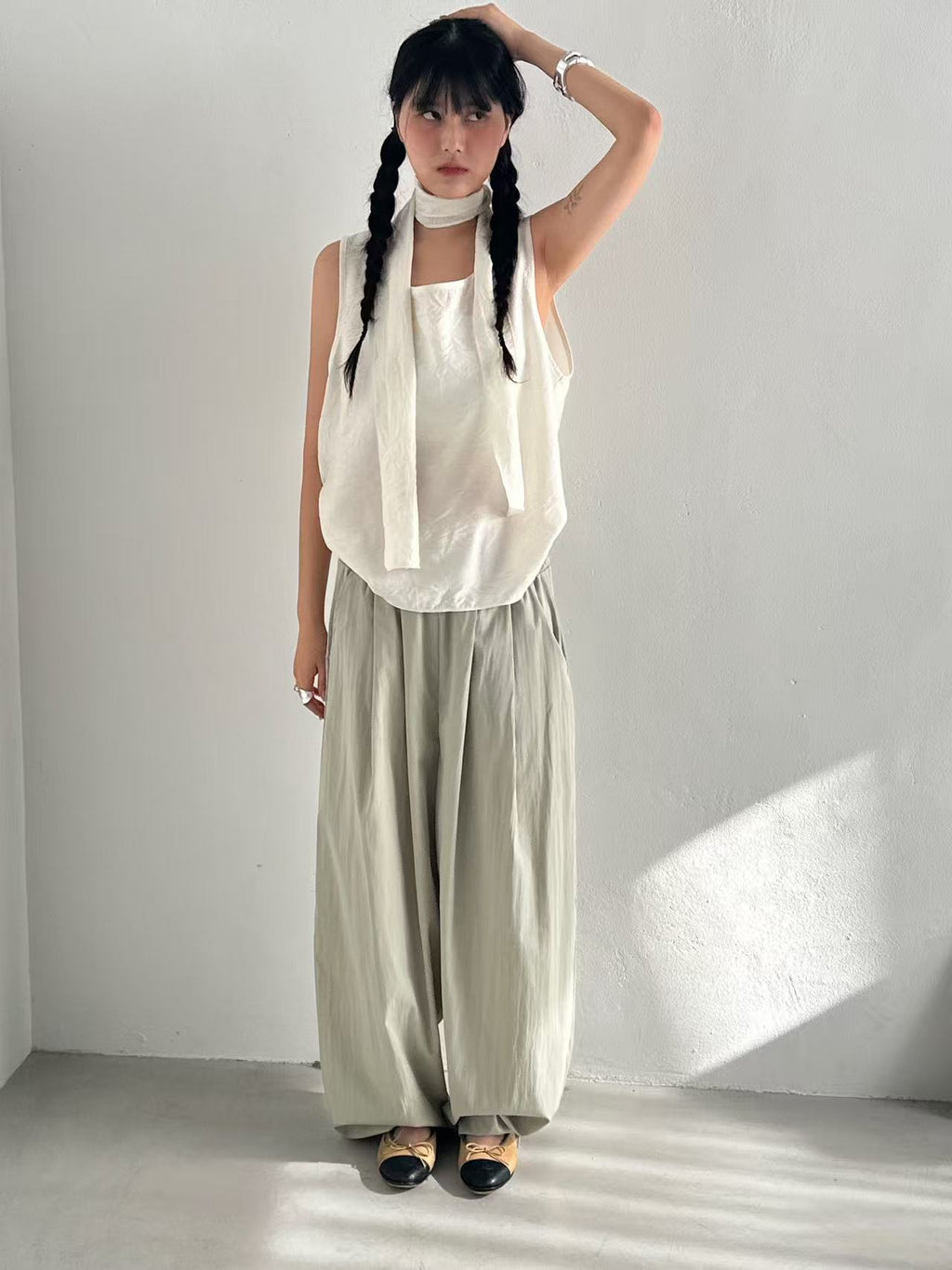 B202 Breeze Form Pants