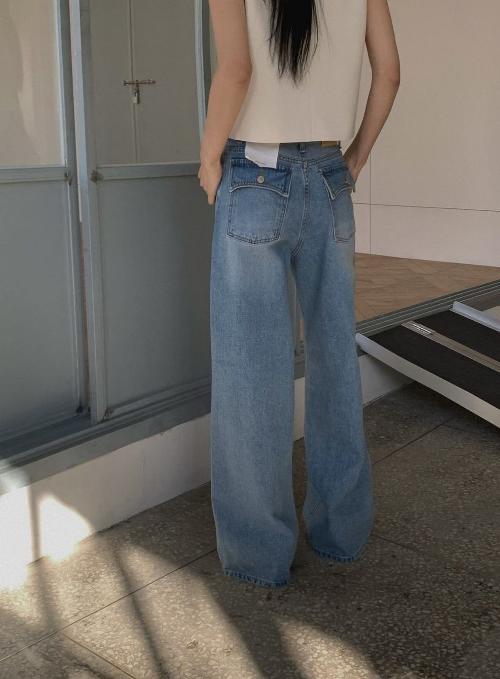 B194 Gentle Vibe Jeans