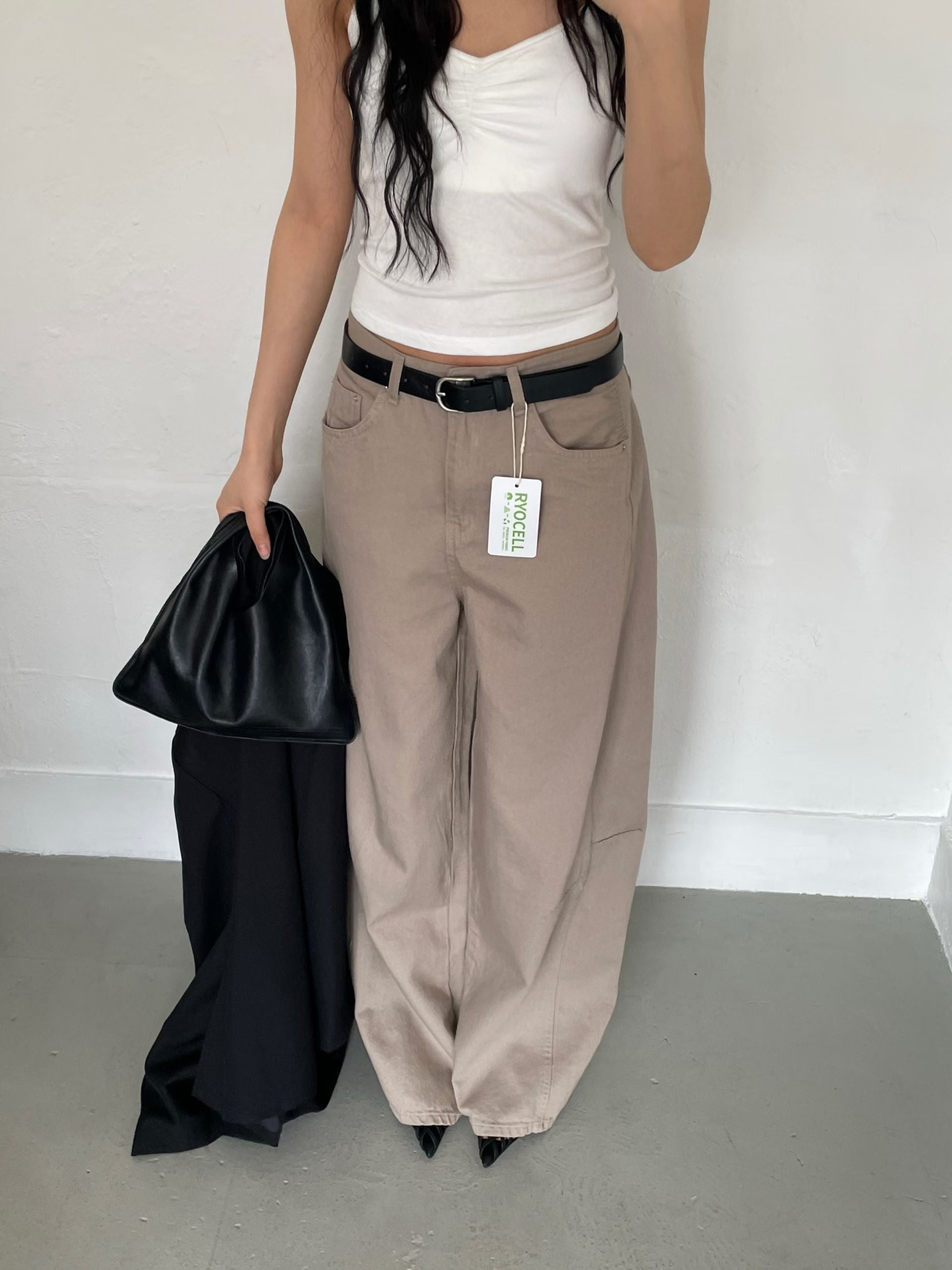 B190 Taupe Barrel Pants