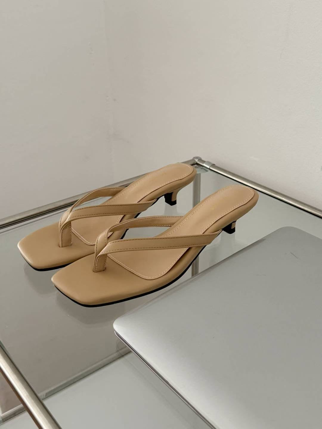 F123 Bare Line Heels