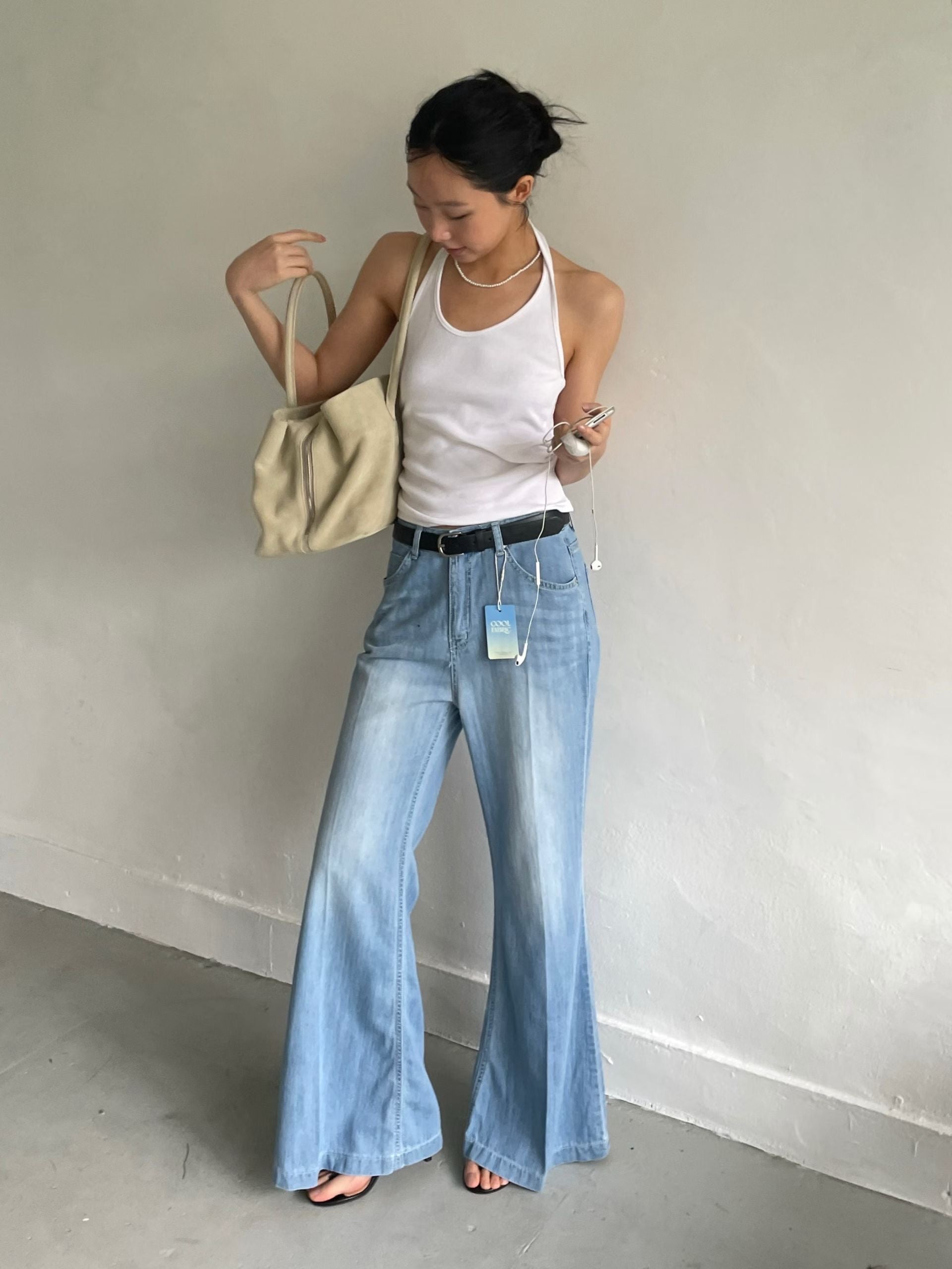 B189 Cool Flare Jeans