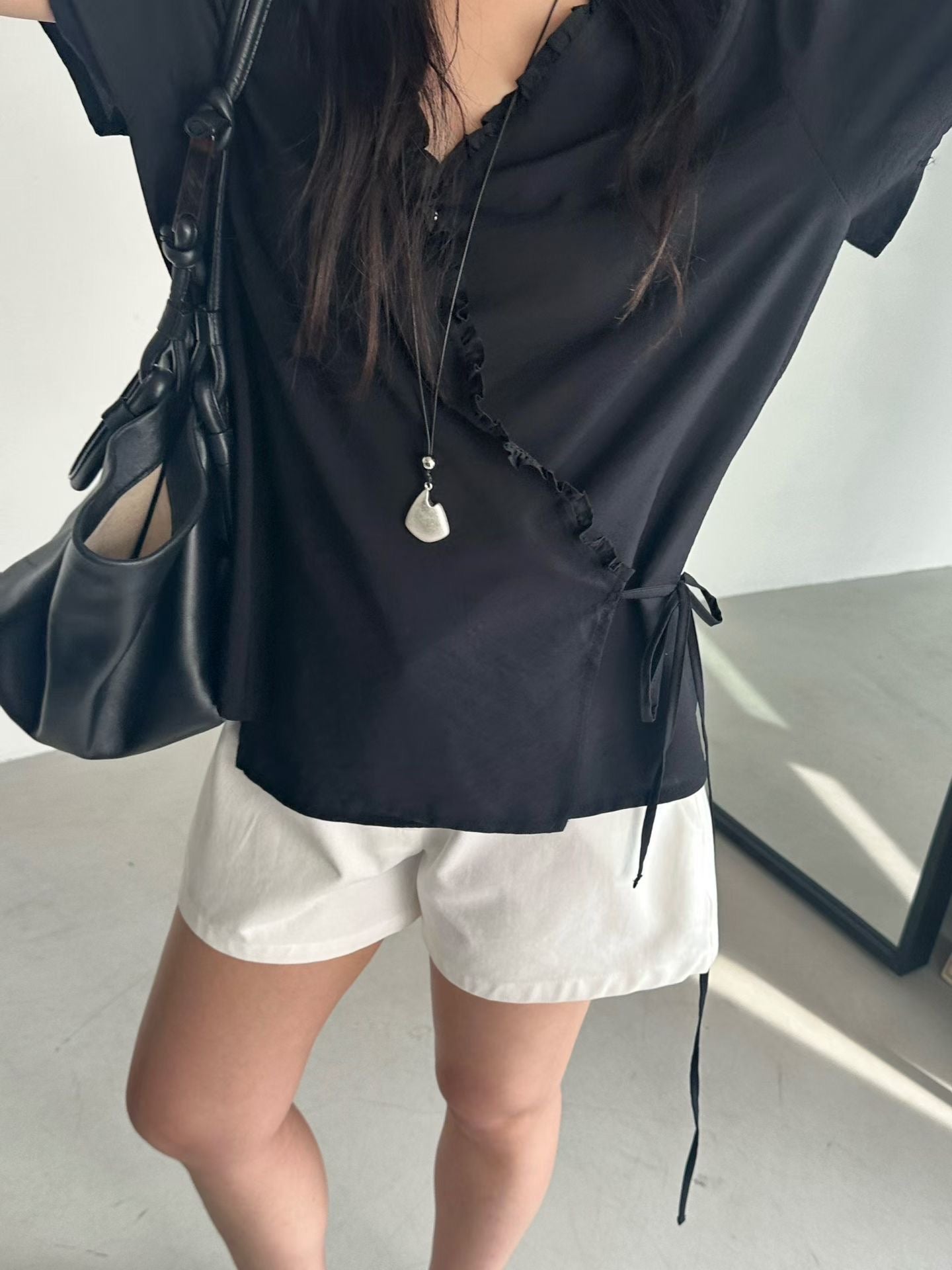 B185 Clean Line Shorts