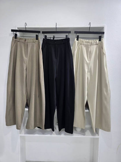 B154 Airy Curve Pants