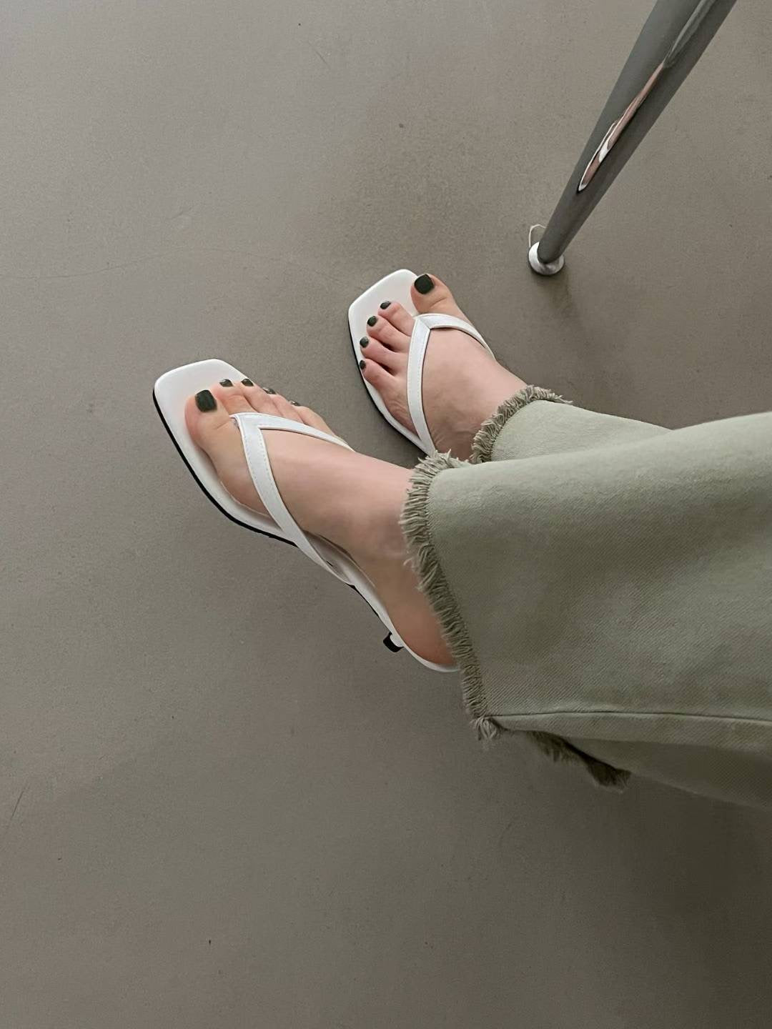 F123 Bare Line Heels