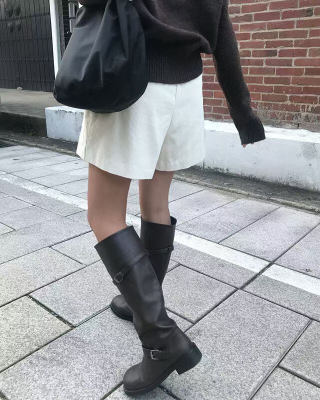 B156 Cordy Classic Shorts