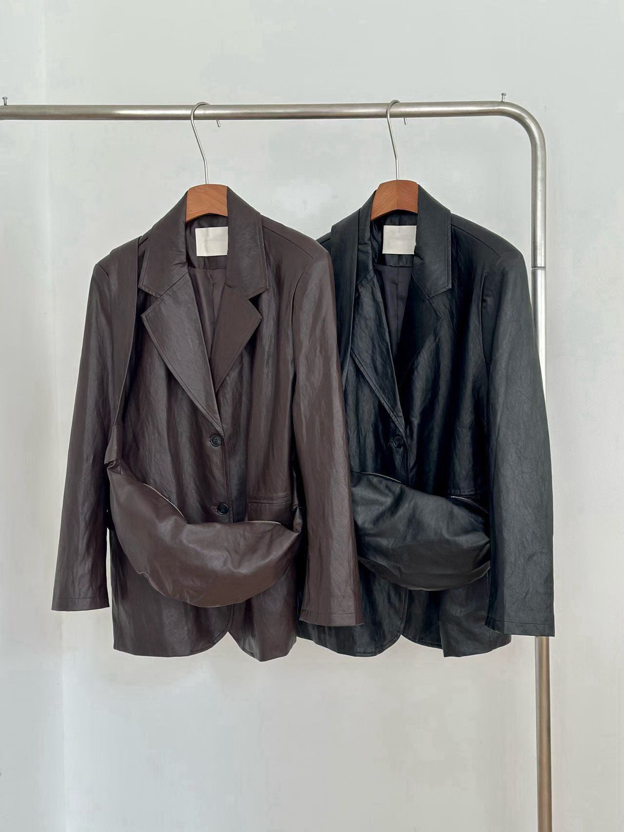 U124 Echo Faux Leather Blazer