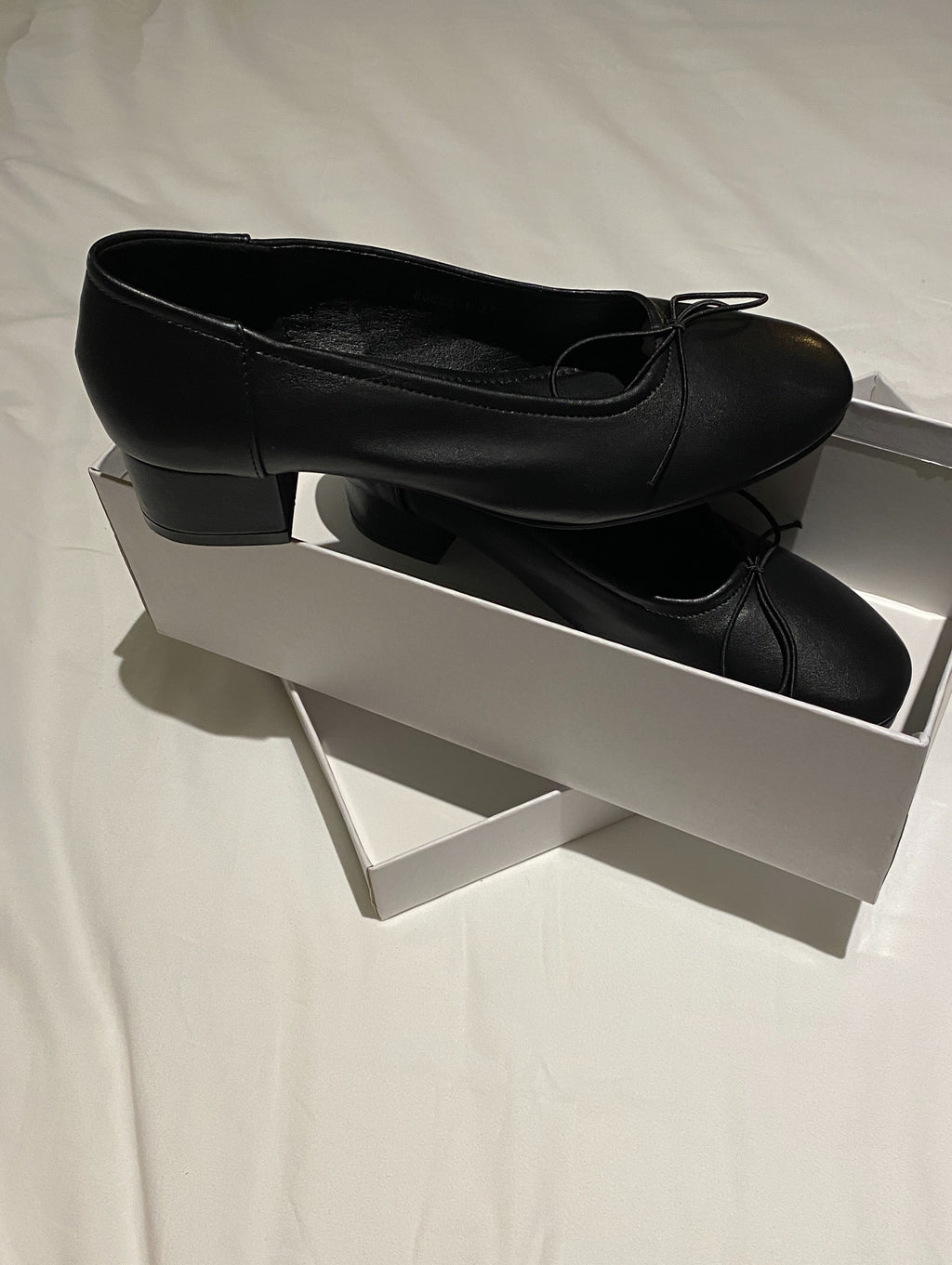 F135 Heel Ballet Flat
