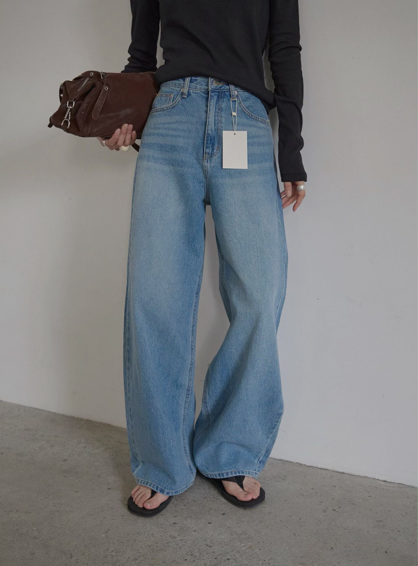 B173 Contour Waist Denim