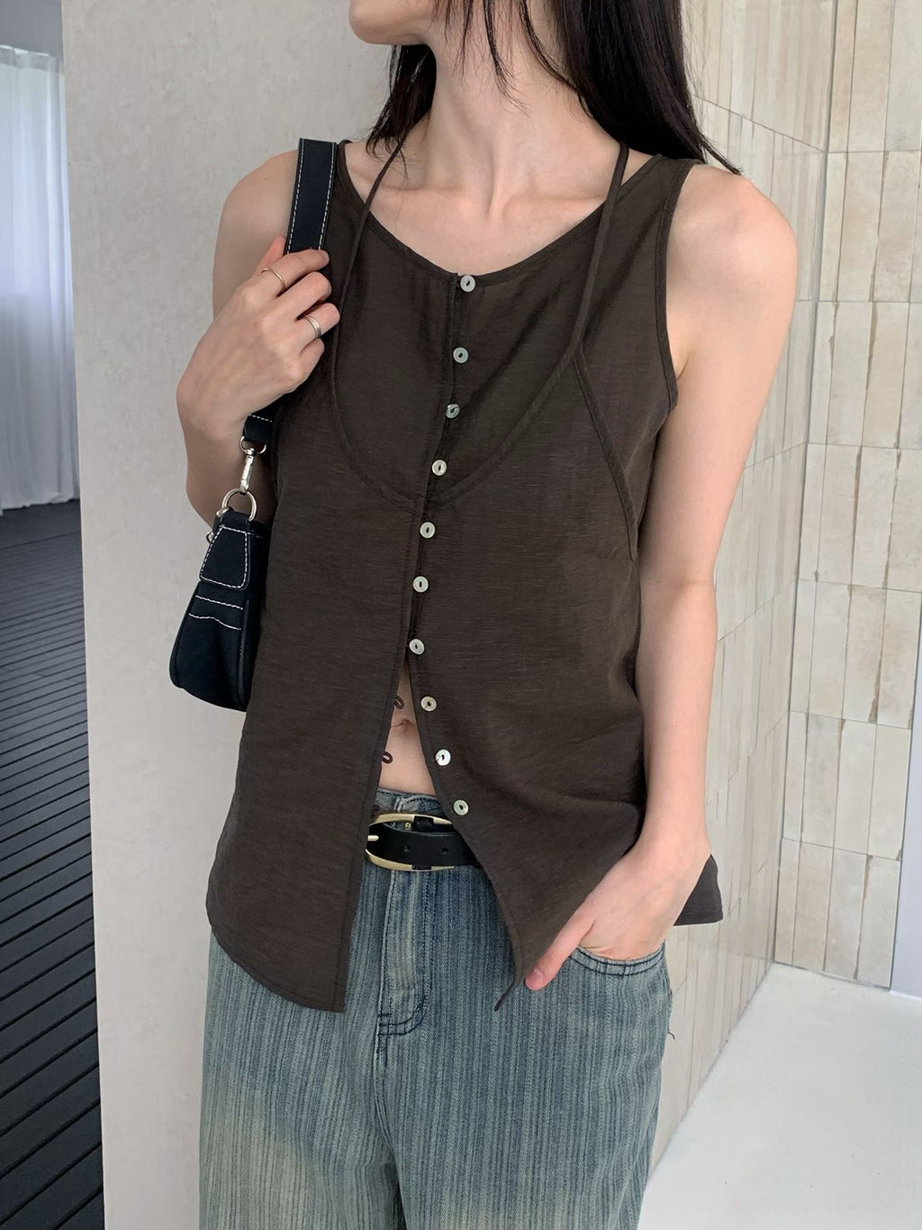 T211 Shell Button Top