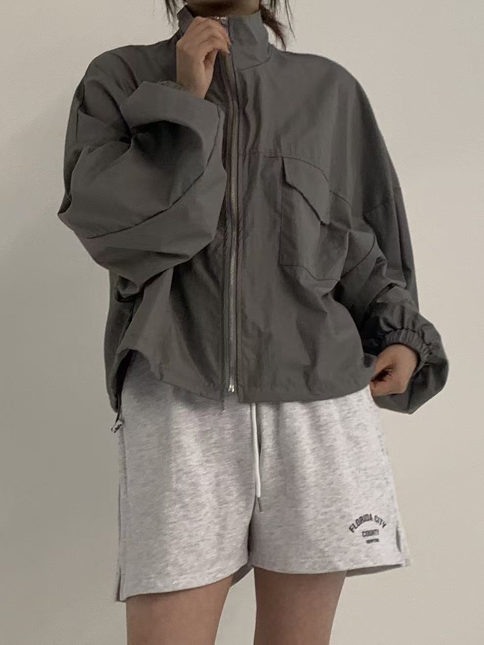 U143 Motion Windbreaker