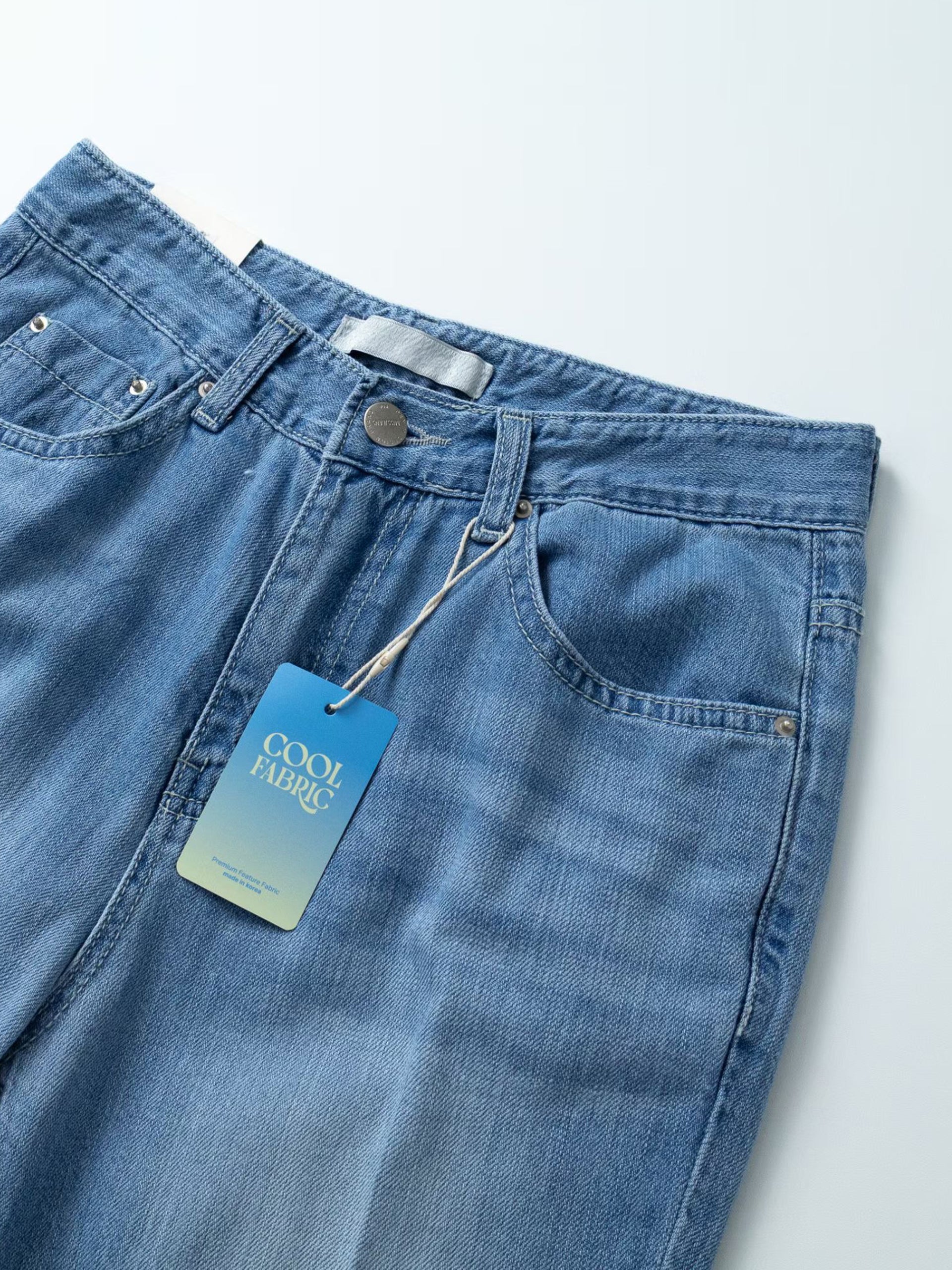 B189 Cool Flare Jeans