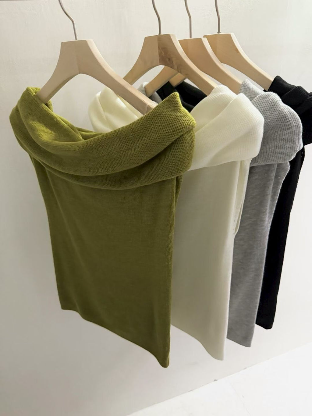 T194 Curve Off Knit