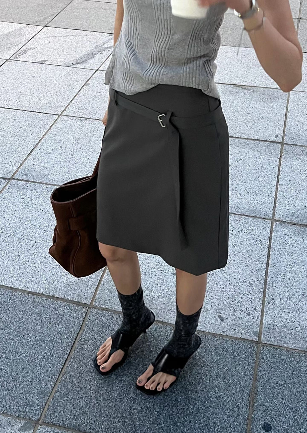 B157 Mono Midi Skirt