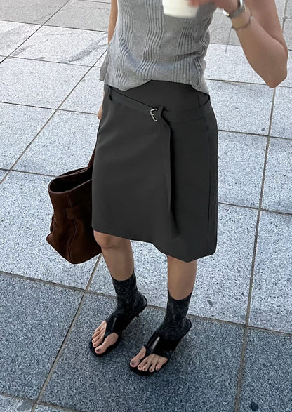 B157 Mono Midi Skirt