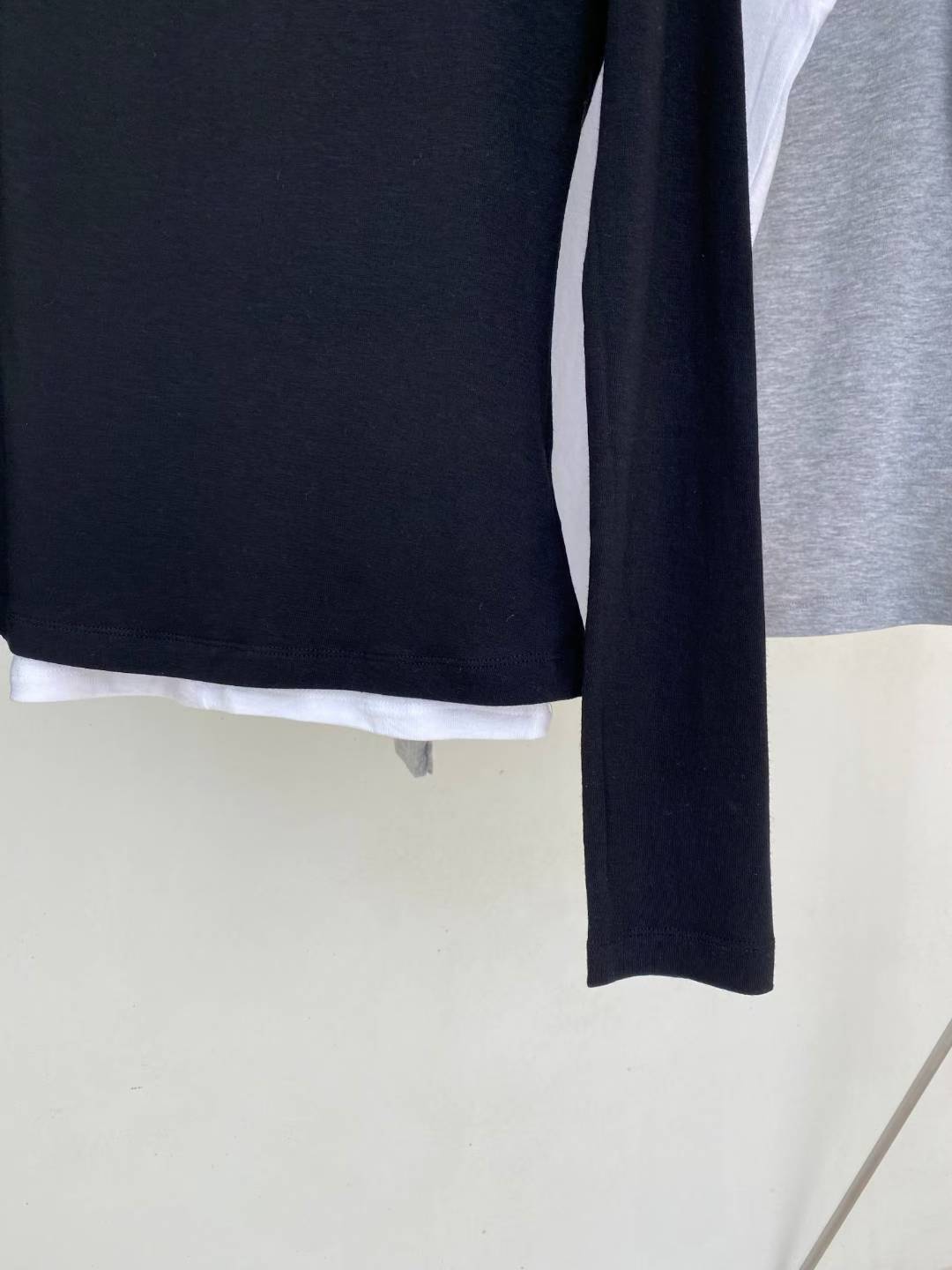 T163 Soft Layer Trick Tee