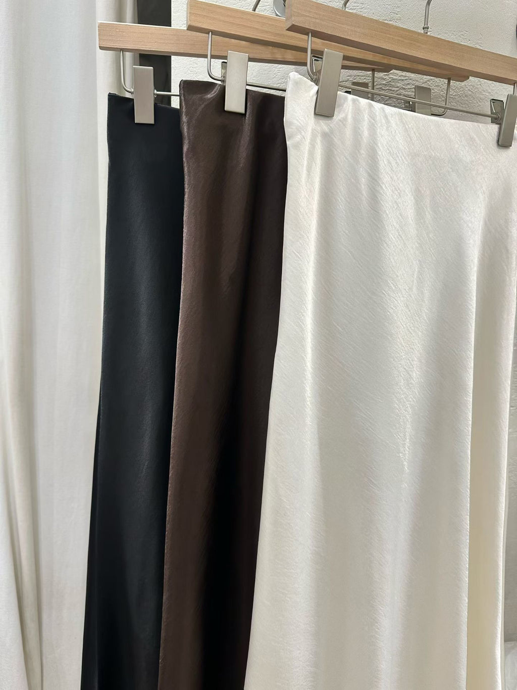 B210 Afterglow Bias Skirt colour detail
