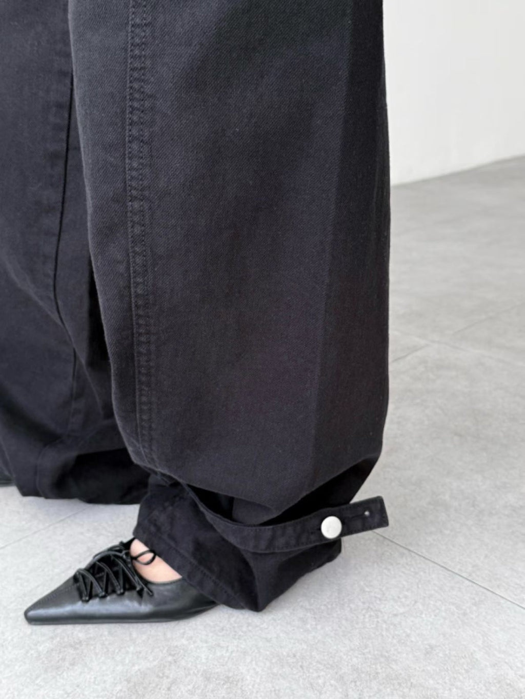 B155 Loop Detail Denim