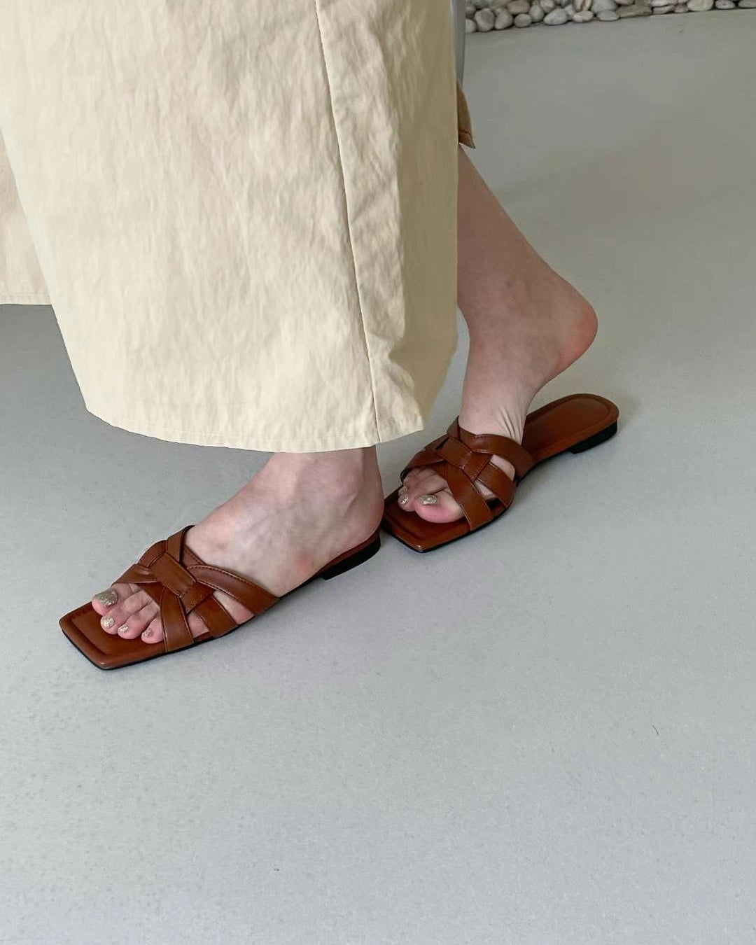 F115 Weave Life Slides