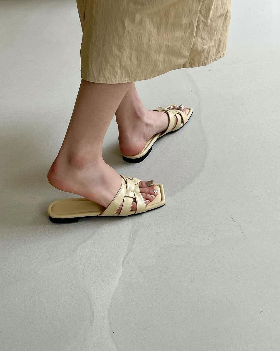 F115 Weave Life Slides