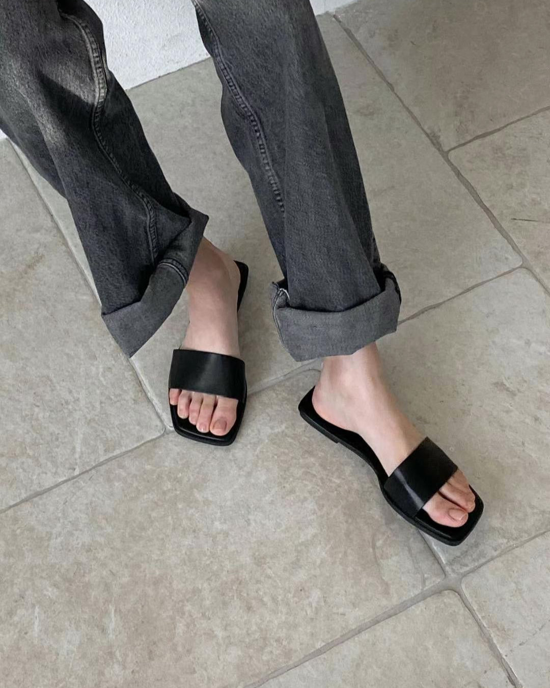 F111 City Walk Square Slides