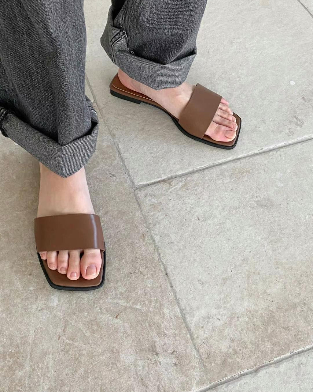 F111 City Walk Square Slides