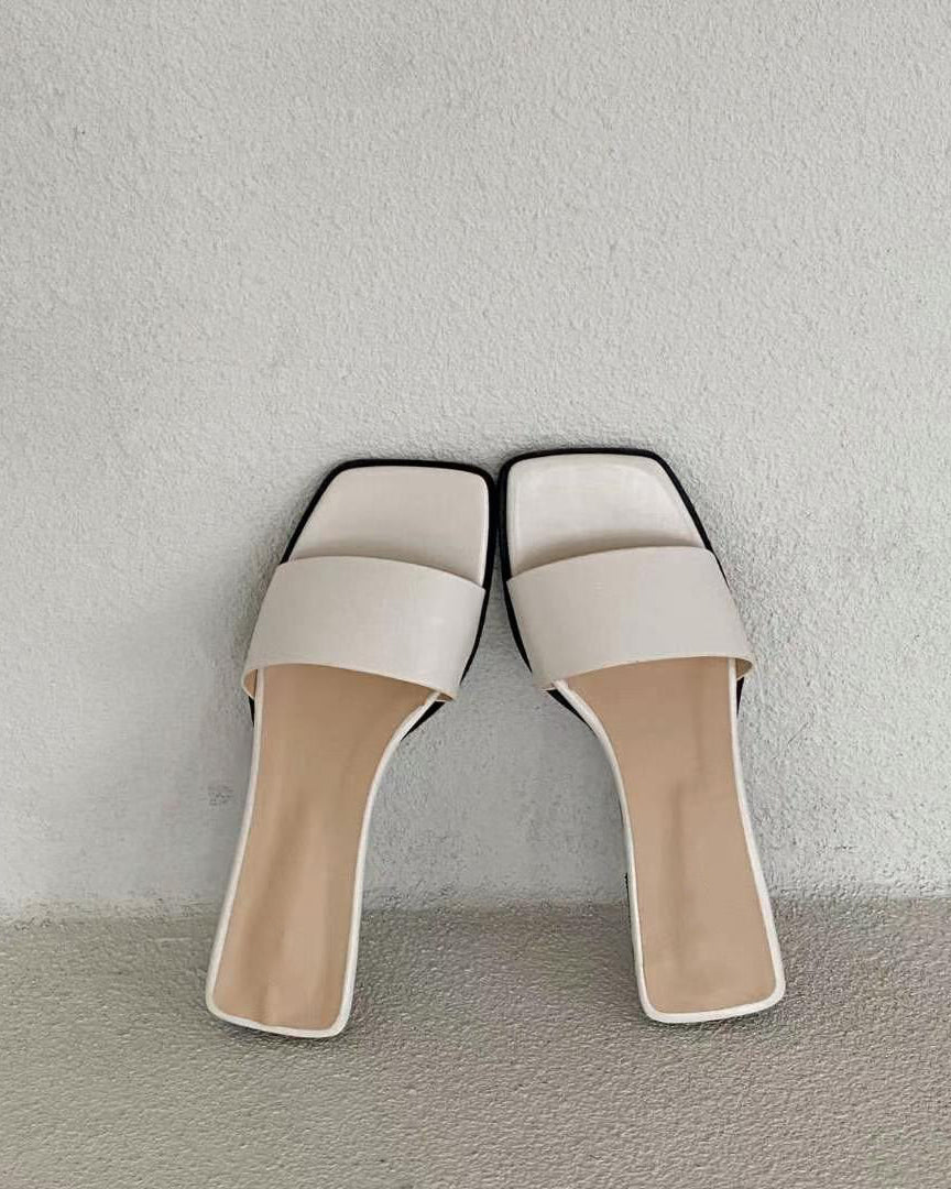 F111 City Walk Square Slides