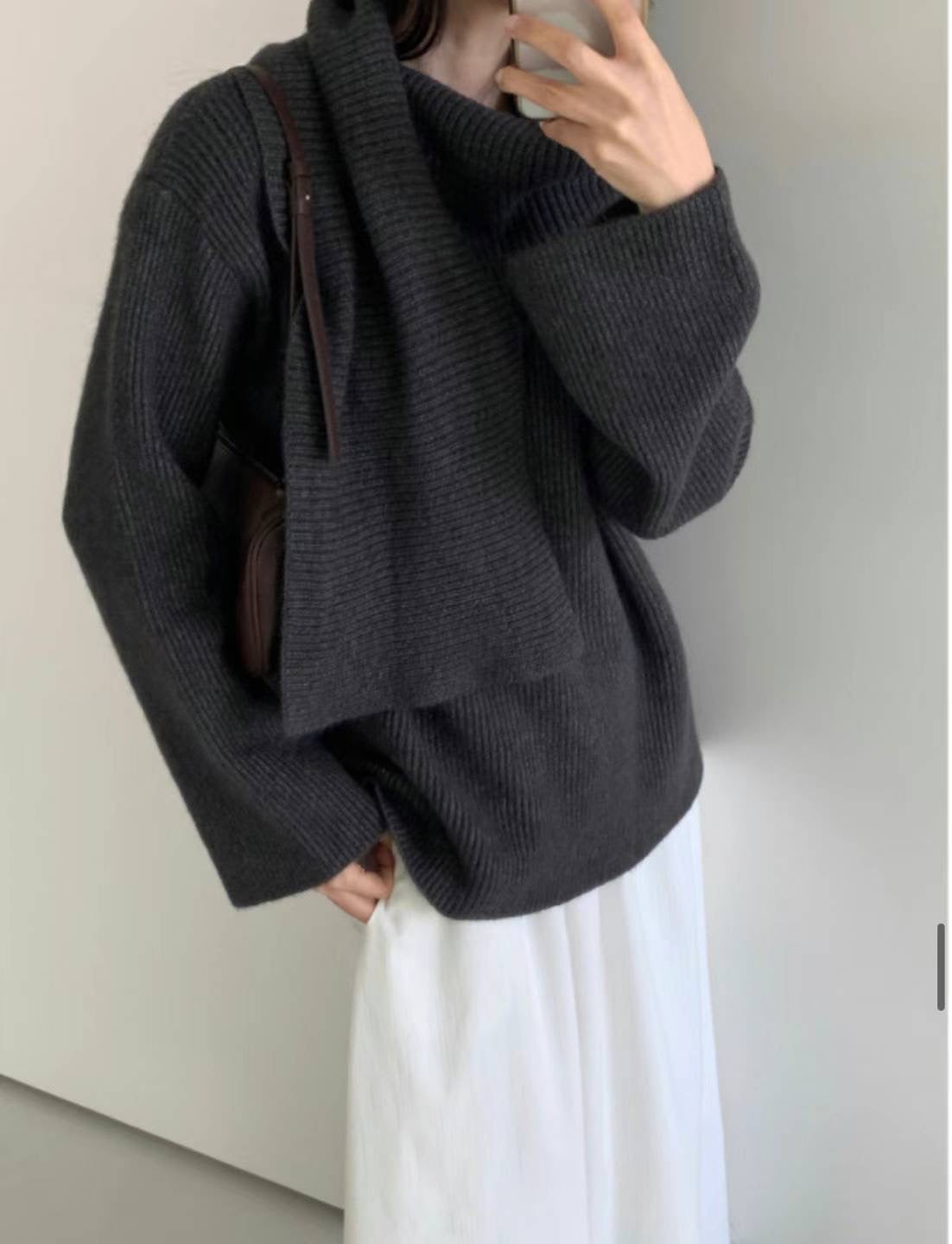 T126 Minimalist Scarf Sweater