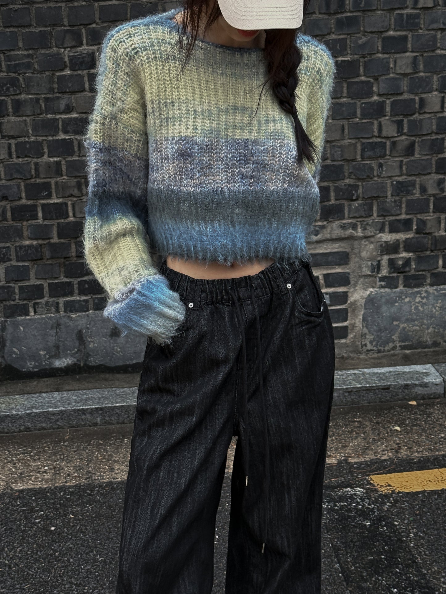 T123 Gradient Knit Sweater