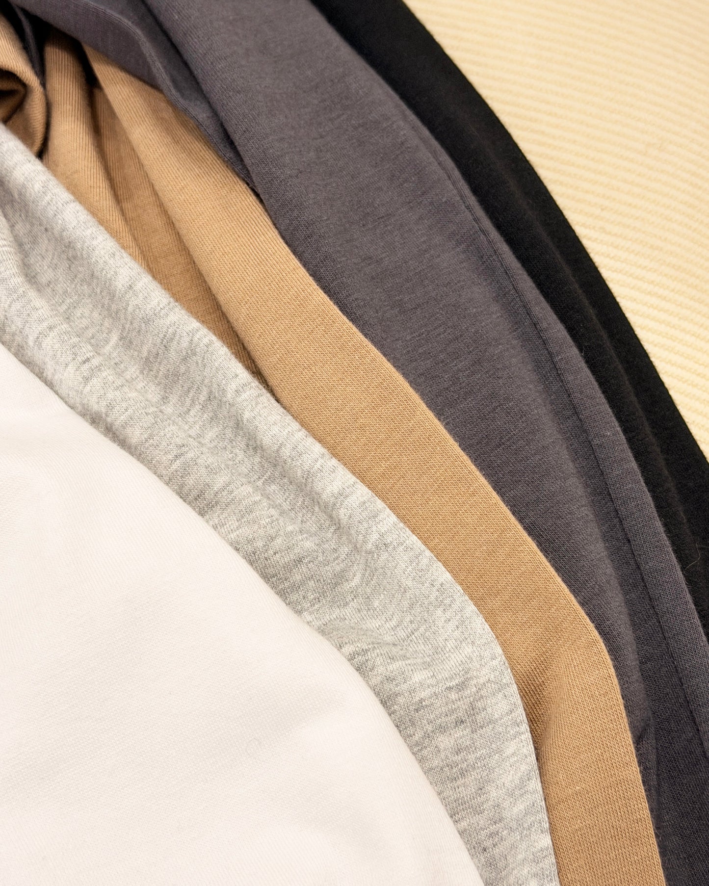 T169 Bareline Essential Top