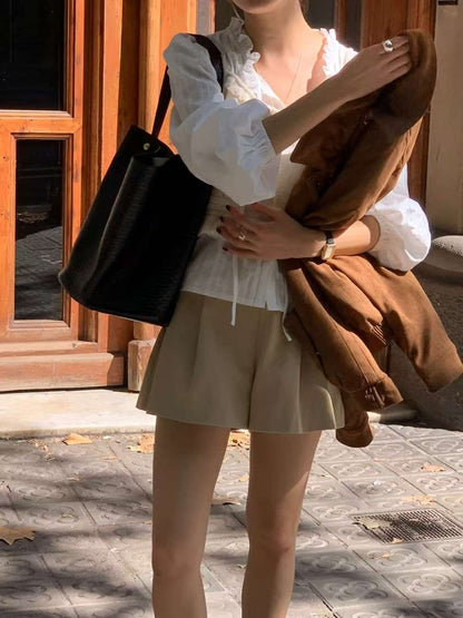 B148 Fold Me Up Shorts