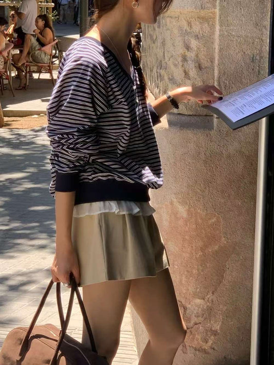 B148 Fold Me Up Shorts (Display)